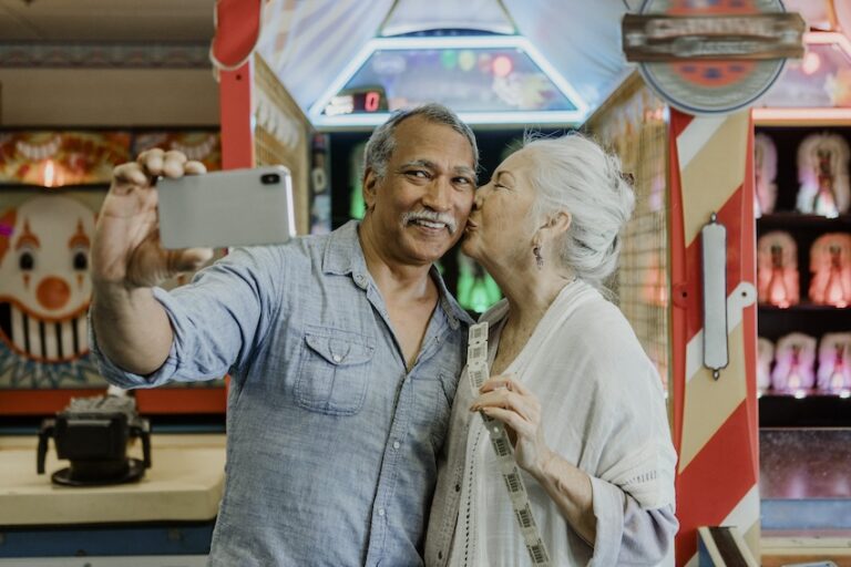 Navigating Modern Dating Finding Connection and Companionship in Your 50s and Beyond